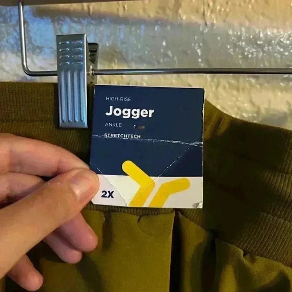 NWT Old Navy High-Waisted All-Seasons StretchTech Joggers Size 2XL - Picture 10 of 14